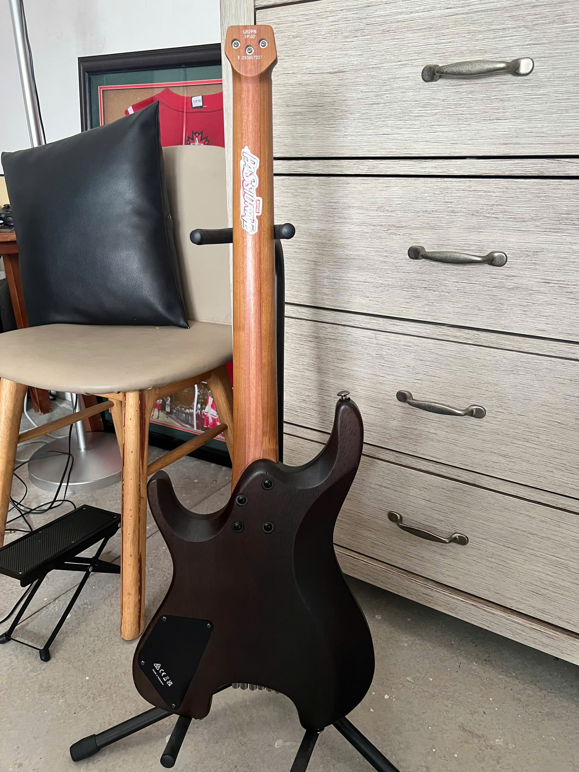 Guitar iBanez Headless